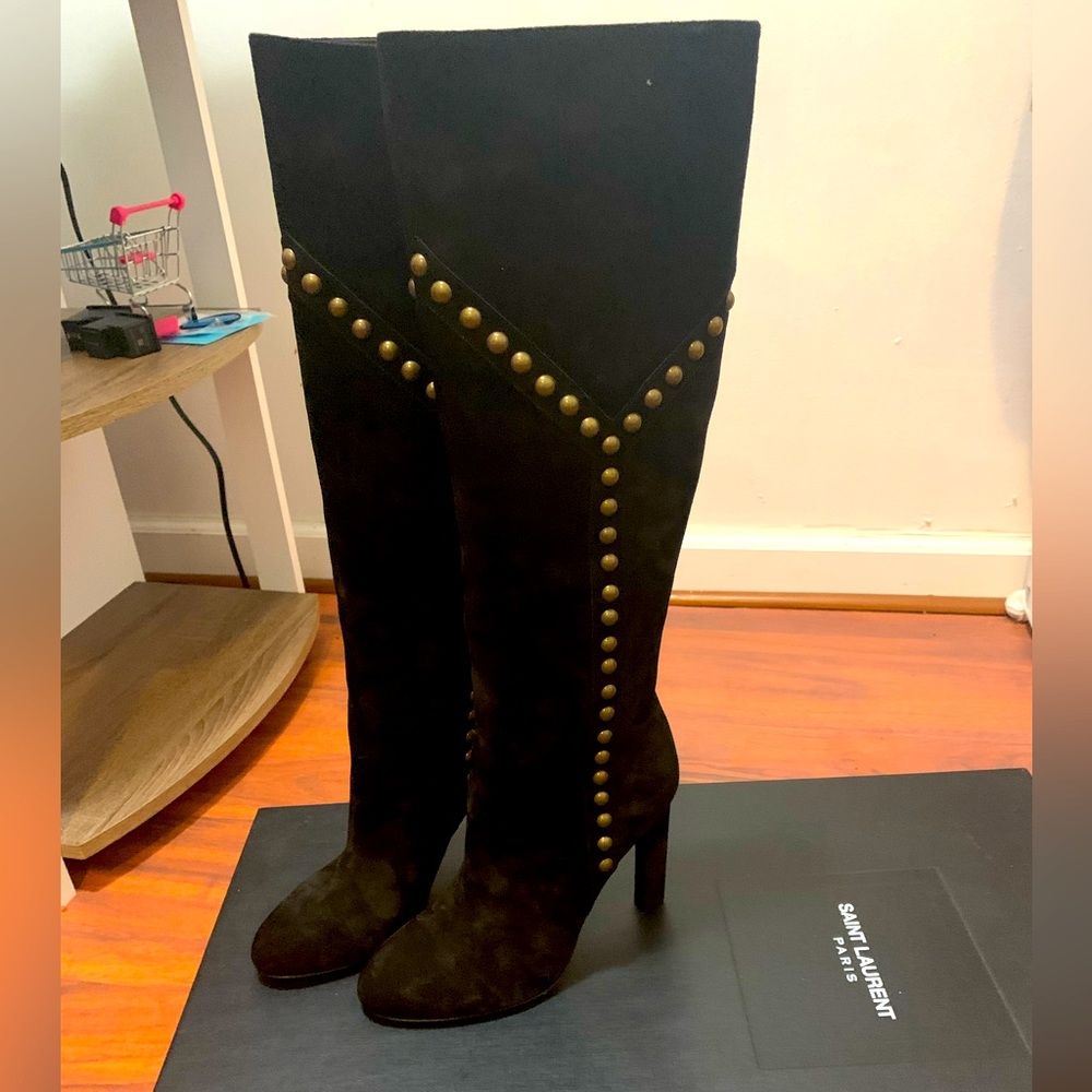 Y eat Saint Laurent Boots, all new